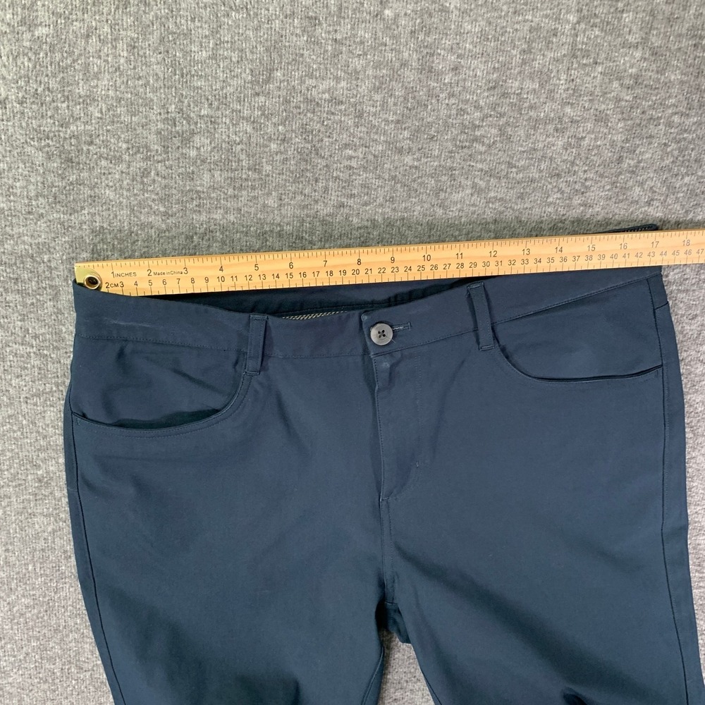 Vuori Meta Pants Men 33x32 Blue Performance Stretch Athleisure Chino - Picture 6 of 12